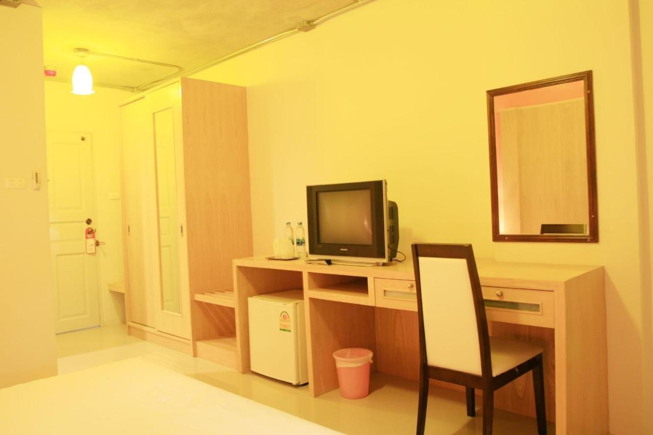 Bansabai Sabaidee Service Apartment Bangkok Exterior foto