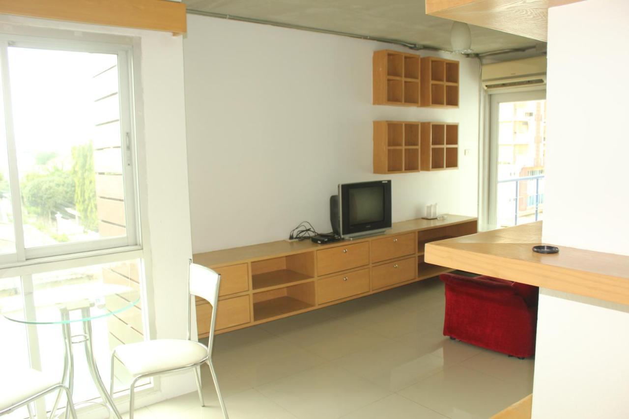 Bansabai Sabaidee Service Apartment Bangkok Exterior foto